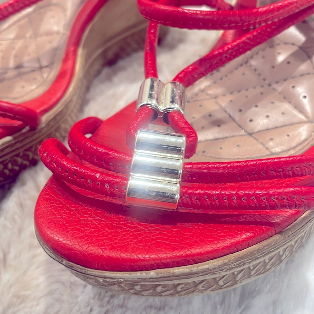 Azaleia coral wedge sandals